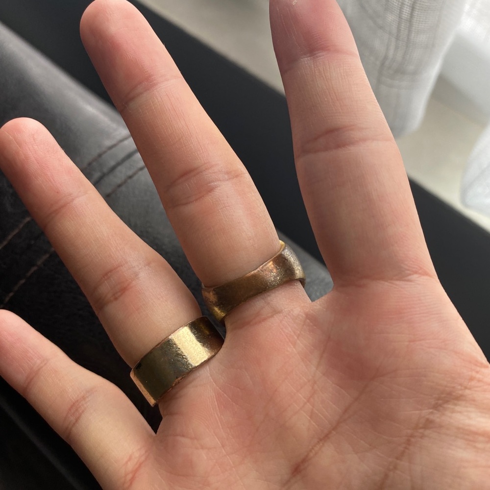 Two Gold Rings - Picture 2 of 5